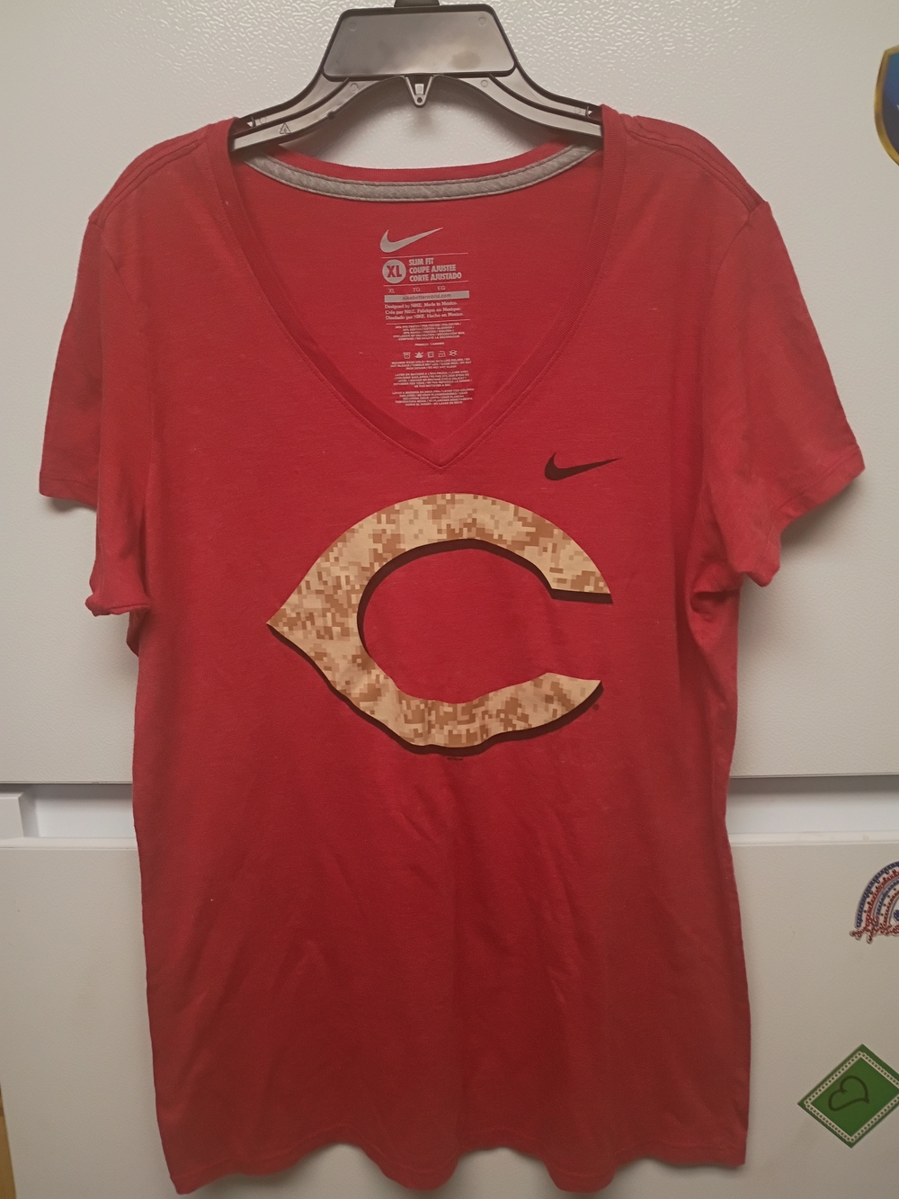 Nike Red V-Neck Tee with Tan C Graphic - Women's XL